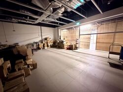 Club Street (D1), Retail #539749011